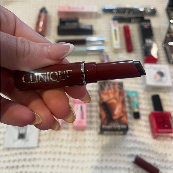 Makeup Bundle - Picture 7 of 16